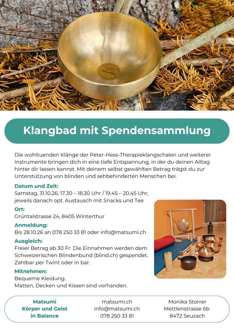 Veranstaltungsflyer für eine Klangschalen-Meditation in Form einer Spendenaktion, mit einem Foto verschiedener Klangschalen, von Koshi-Windspielen und einem Gong neben einer Matte. Die enthaltenen Veranstaltungsdetails und Kontaktdaten sind in diesem Beitrag unter dem Bild nochmals in Textform aufgeführt.